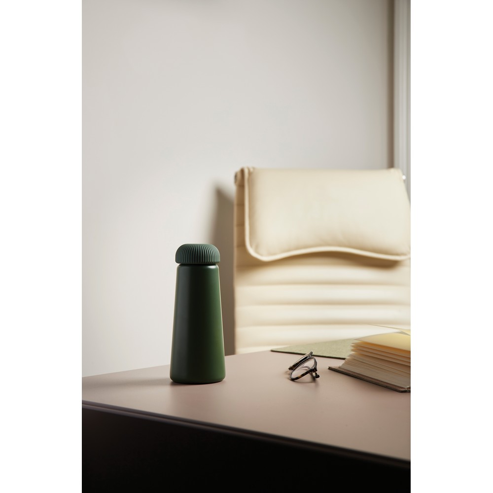 VG472-06_V430017__M_400