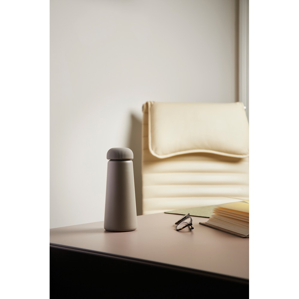 VG472-16_V430019__M_400