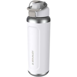 Termoizolowany bidon na wodę Stanley Classic Wellspring 710 ml wykonany z recyklingowanej stali nierdzewnej