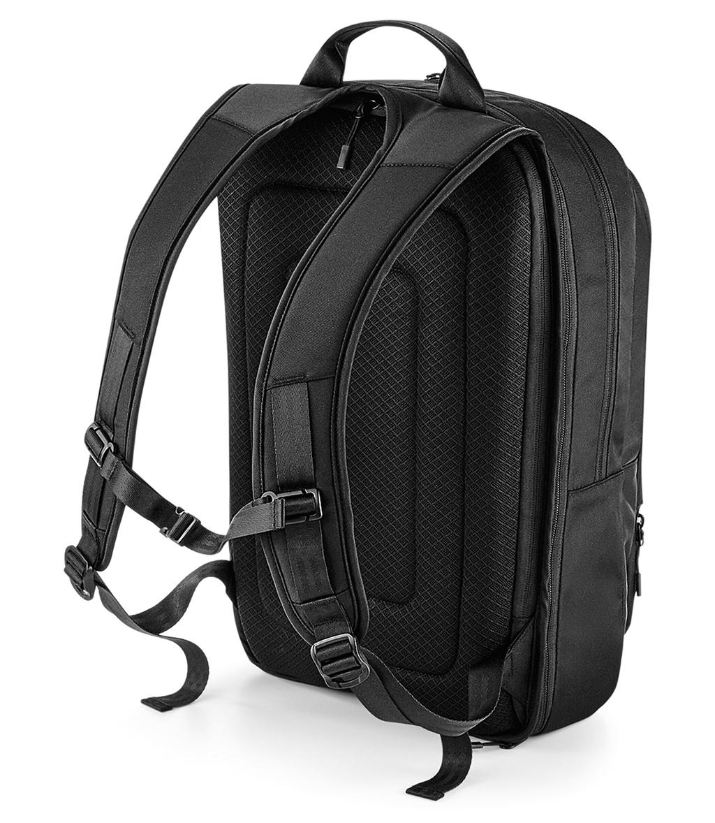 Plecak Pitch Black 24 Hour Backpack <ul> </li><li>100% poliester (1000D, Twist Weave) </li><li>Wytrzymałe pasy  </li><li>Wodoodporny, odporny na ścieranie materiał </li><li>Oddychający wyściełany tylny panel z siatki </li><li>Wyściełana kieszeń na laptopa z dostępem zewnętrznym, kompatybilna z laptopem do 15,6 </li><li>Wewnętrzny elastyczny uchwyt na butelkę </li><li>Przednia kieszeń z organizerem zapinana na zamek </li><li>Metka TearAway </li><li>Pojemność: 20 litrów, z możliwością rozszerzenia do 25 litrów </li><li>Wymiary: 33 x 50 x 21 (25) cm </li><li>Max. cylindryczne pole haftu: 18 </li><li>Max. obszar nadruku: 20 x 15 cm</li></ul>