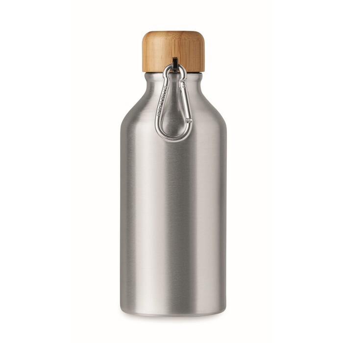 Butelka aluminiowa 400 ml Jednościenna butelka aluminiowa z bambusową pokrywką i karabińczykiem (nie do profesjonalnego użycia). Pojemność: 400 ml Bambus jest produktem naturalnym, dlatego mogą wystąpić nieznaczne różnice w kolorze, wzorze i rozmiarze.