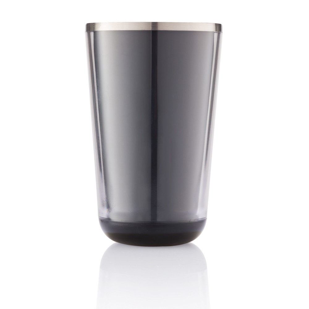 Kubek termiczny 350 ml Dia Dia to wygodny w użyciu kubek termiczny o pojemności 350 ml z podwójnymi ściankami i wytrzymałą stalą nierdzewną 304 wewnątrz. Podwójne ścianki i wieczko z zamknięciem umożliwiają przenoszenie zarówno zimnych, jak i ciepłych napojów. Zaprojektowany z myślą o łatwym rozebraniu na części do recyklingu w trosce o środowisko naturalne. Należy myć ręcznie. Klasa termiczna: 1. Wzór zastrzeżony ®