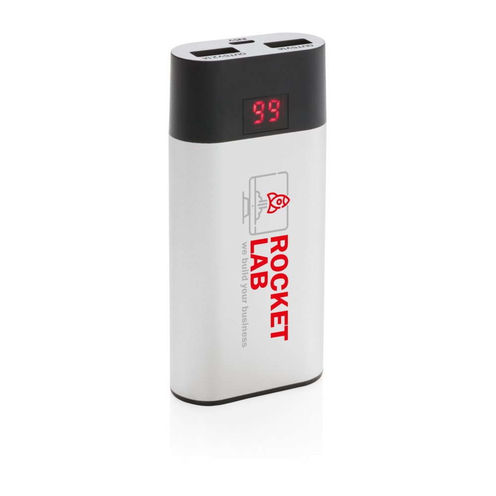 Power bank 4000 mAh z cyfrowym wyświetlaczem Power bank 4000 mAh, wyświetlacz cyfrowy LED wskazujący poziom naładowania, 2 wyjścia USB do ładowania 2 urządzeń jednocześnie, wykonany z wytrzymałego aluminium, wbudowany akumulator litowy, wyjście 2.1A pozwala ładować szybciej niż większość zwykłych ładowarek, wyjście 5V/2A, wejście 5V/1A, kabel micro USB w komplecie