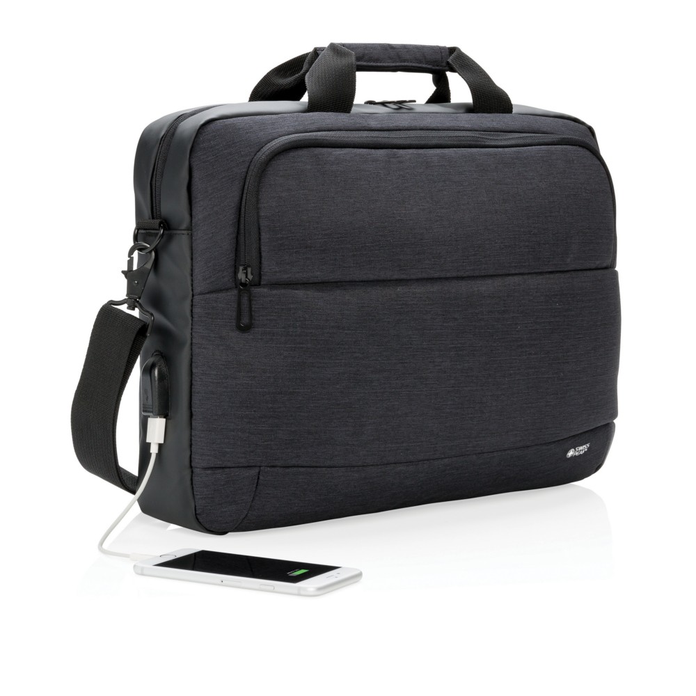 Torba na laptopa 15" Swiss Peak Torba na laptopa 15", wykonana z poliestru, przegroda z przodu oraz główna na laptopa, zintegrowany port USB do ładowania (power-bank nie jest dołączony), pasek do zamocowania na walizce, pasek na ramię