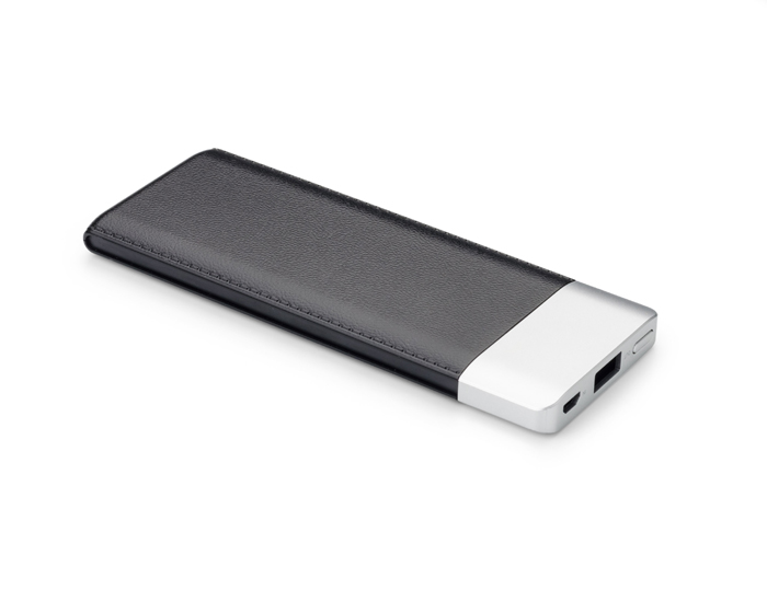 Power bank LATIV 6000 mAh 
Power bank LATIV to propozycja dla ludzi ceniących elegancki wygląd oraz spory zapas energii zawsze przy sobie. Obudowa została wykonana z wysokiej jakości tworzywa z fakturą do złudzenia przypominającą skórę. W zestawie standardowy kabel micro USB do ładowania oraz instrukcja obsługi. Produkt jest zgodny z odpowiednimi dyrektywami Unii Europejskiej, posiada znak CE oraz 1 rok gwarancji. 
 
Dane techniczne: 
- wejście: 5 V / 2 A (port micro USB)
- wyjście: 5 V / 2 A (port USB)
- pojemność baterii: 6000 mAh 