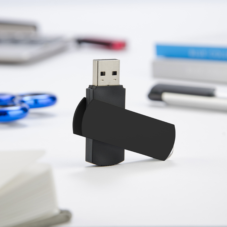 Pamięć USB ALLU 8 GB Przenośna pamięć USB wykonana z tworzywa i metalu o pojemności 8 GB. Znakowanie możliwe na dwóch stronach metalowego zamknięcia. Standard USB: 2.0; szybkość zapisu: 7 MB/s; szybkość odczytu: 17 MB/s. Pamięć USB objęta jest 5 letnią gwarancją producenta oraz posiada certyfikat CE. 