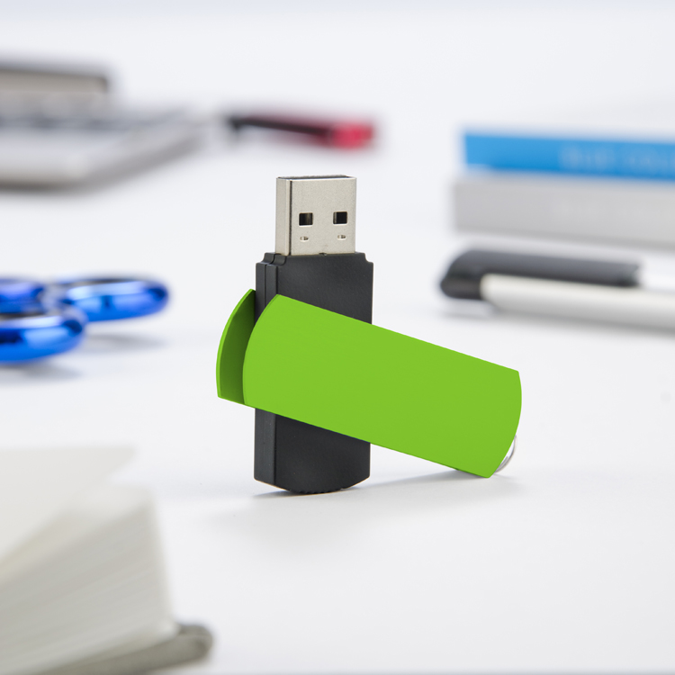 Pamięć USB ALLU 8 GB Przenośna pamięć USB wykonana z tworzywa i metalu o pojemności 8 GB. Znakowanie możliwe na dwóch stronach metalowego zamknięcia. Standard USB: 2.0; szybkość zapisu: 7 MB/s; szybkość odczytu: 17 MB/s. Pamięć USB objęta jest 5 letnią gwarancją producenta oraz posiada certyfikat CE. 