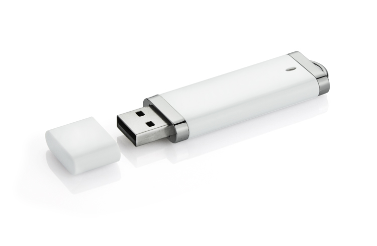 Pamięć USB BRIS 16 GB Przenośna pamięć USB wykonana z tworzywa o pojemności 16 GB. Standard USB 2.0, szybkość zapisu: 4,5mb/s, odczytu: 16mb/s. Pamięć USB objęta jest 5 letnią gwarancją producenta oraz posiada certyfikat CE. 