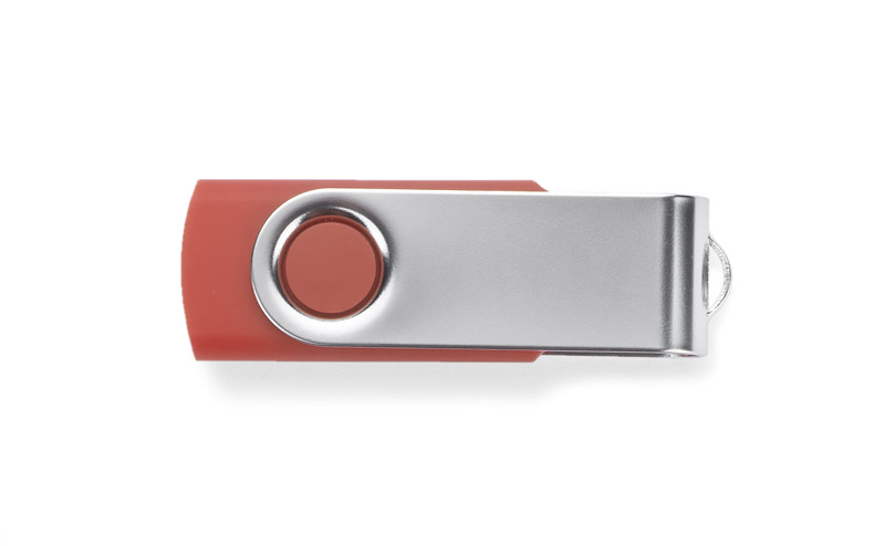 Pamięć USB TWISTER 4 GB 
Nieduża, wykonana z metalu oraz tworzywa sztucznego, przenośna pamięć usb o pojemności 4 GB. Znakowanie możliwe na dwóch stronach metalowego zamknięcia. Standard usb: 2.0; szybkość zapisu: 10 MB/s; szybkość odczytu: 22 MB/s. Pamięć USB objęta jest 5 letnią gwarancją producenta oraz posiada certyfikat CE.
