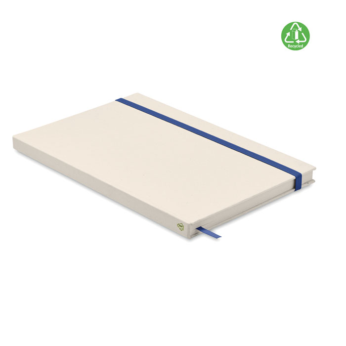 Zeszyt A5 karton z recyklingu Zeszyt A5 z twardą okładką i 160 stronami w linie (80 kartek 80 g/m²) wykonany w 70% z kartonów po mleku i w 30% z papieru z recyklingu. Elastyczny pasek zamykający, zakładka z tasiemki.