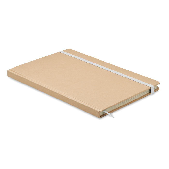 Zeszyt A5 z recyklingu Zeszyt, notes A5 z twardą okładką z kartonu z recyklingu. 160 stron w kratkę z papieru recyklingu (80 kartek). Elastyczna opaska zamykająca, tasiemka do oznaczania stron.