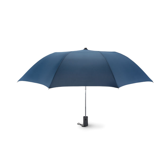 Parasol automatyczny 21 cali Parasol 21cali, otwierany automatycznie, składany na 2. Wykonany z wysokiej jakości poliestru pongee 190T, trzon, żebra i końcówki ocynkowane. Czarna gumowana rączka z ABS. Posiada dopasowane etui. Zamykany manualnie.