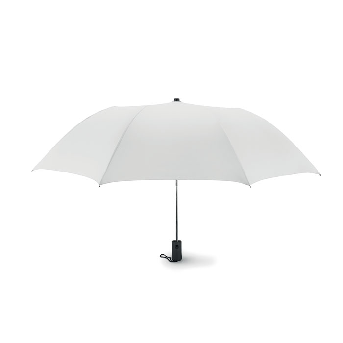 Parasol automatyczny 21 cali Parasol 21cali, otwierany automatycznie, składany na 2. Wykonany z wysokiej jakości poliestru pongee 190T, trzon, żebra i końcówki ocynkowane. Czarna gumowana rączka z ABS. Posiada dopasowane etui. Zamykany manualnie.