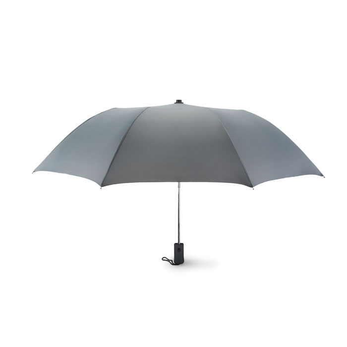 Parasol automatyczny 21 cali Parasol 21cali, otwierany automatycznie, składany na 2. Wykonany z wysokiej jakości poliestru pongee 190T, trzon, żebra i końcówki ocynkowane. Czarna gumowana rączka z ABS. Posiada dopasowane etui. Zamykany manualnie.