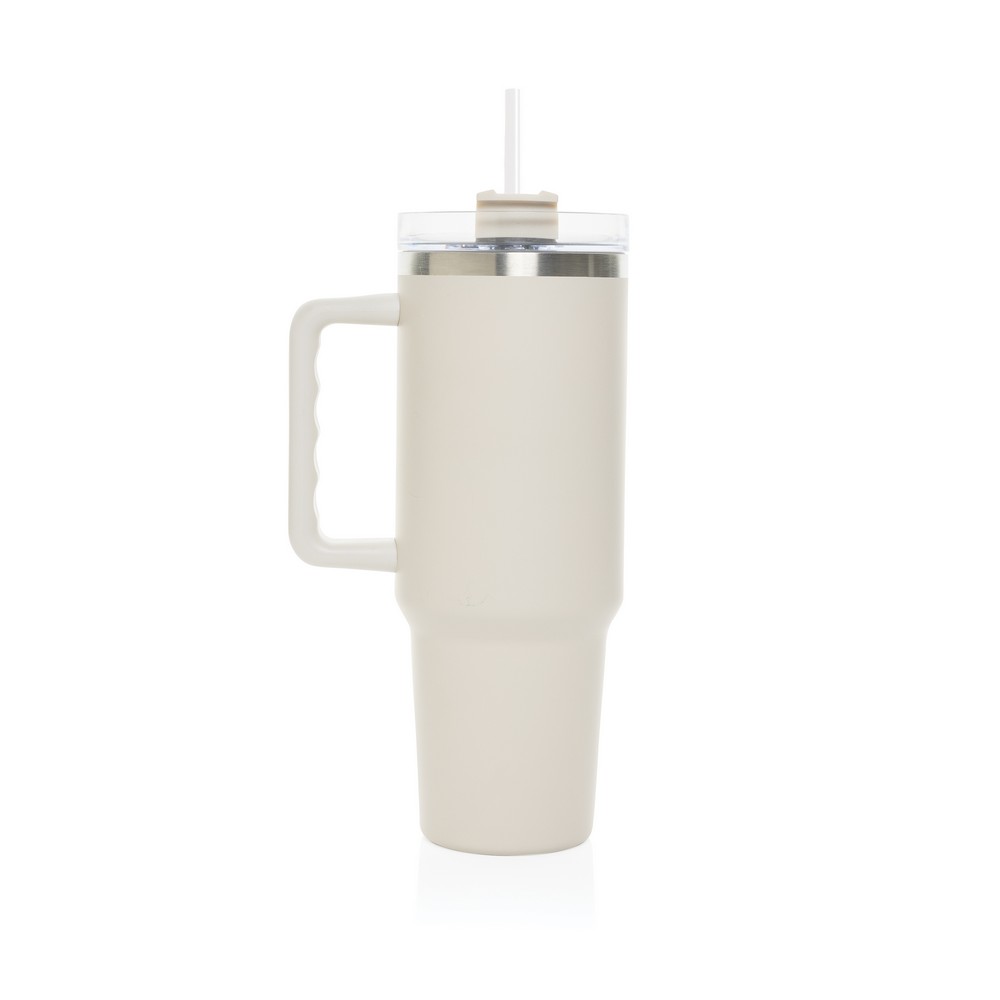 Kubek termiczny 1200 ml Stadley Kubek termiczny 1200 ml, podwójne ścianki z próżnią pomiędzy dzięki czemu kubek posiada funkcję termosu, posiada słomkę i szeroki otwór do picia, wykonany z materiałów z recyklingu, całkowita zawartość materiałów z recyklingu obliczona na podstawie wagi całkowitej produktu: 29%