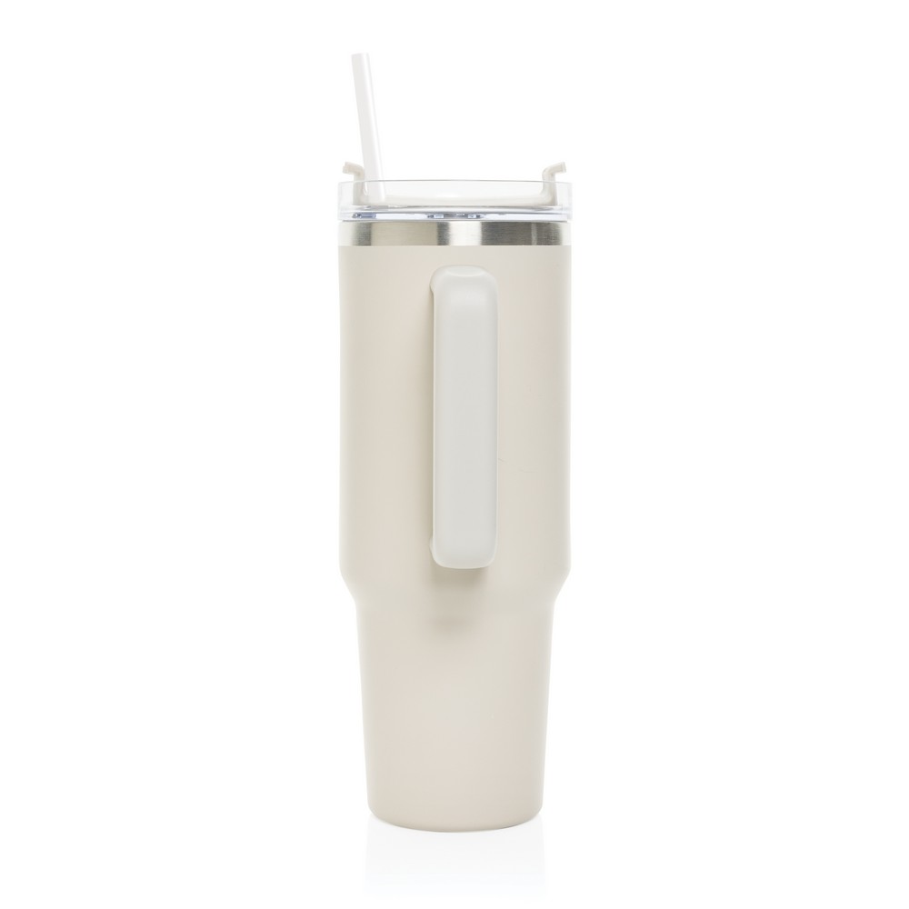 Kubek termiczny 1200 ml Stadley Kubek termiczny 1200 ml, podwójne ścianki z próżnią pomiędzy dzięki czemu kubek posiada funkcję termosu, posiada słomkę i szeroki otwór do picia, wykonany z materiałów z recyklingu, całkowita zawartość materiałów z recyklingu obliczona na podstawie wagi całkowitej produktu: 29%
