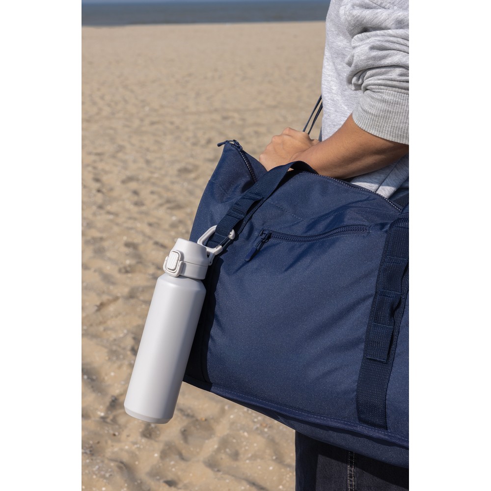 Butelka sportowa 600 ml Via Butelka sportowa 600 ml, nie wymaga obsługi oburącz, wykonana z materiałów z recyklingu, całkowita zawartość materiałów z recyklingu obliczona na podstawie wagi całkowitej produktu: 73%