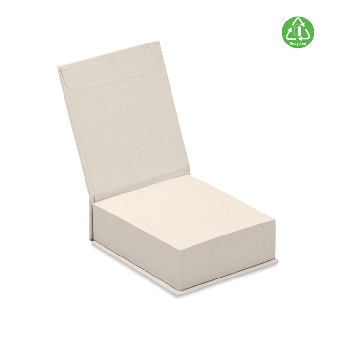 Notes z kartonu po mleku Karteczki memo 200 sztuk z kartonów po mleku. Całość wykonana w 70% kartonów po mleku z recyklingu i w 30% papieru z recyklingu.