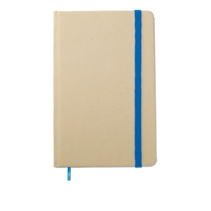 Notes z recyklingu Notatnik A6 z twardą okładką z papieru z recyklingu. Oprawa kartonowa. 192 strony z czystego papieru makulaturowego (96 arkuszy). Elastyczny pasek zamykający i zakładka ze wstążki.