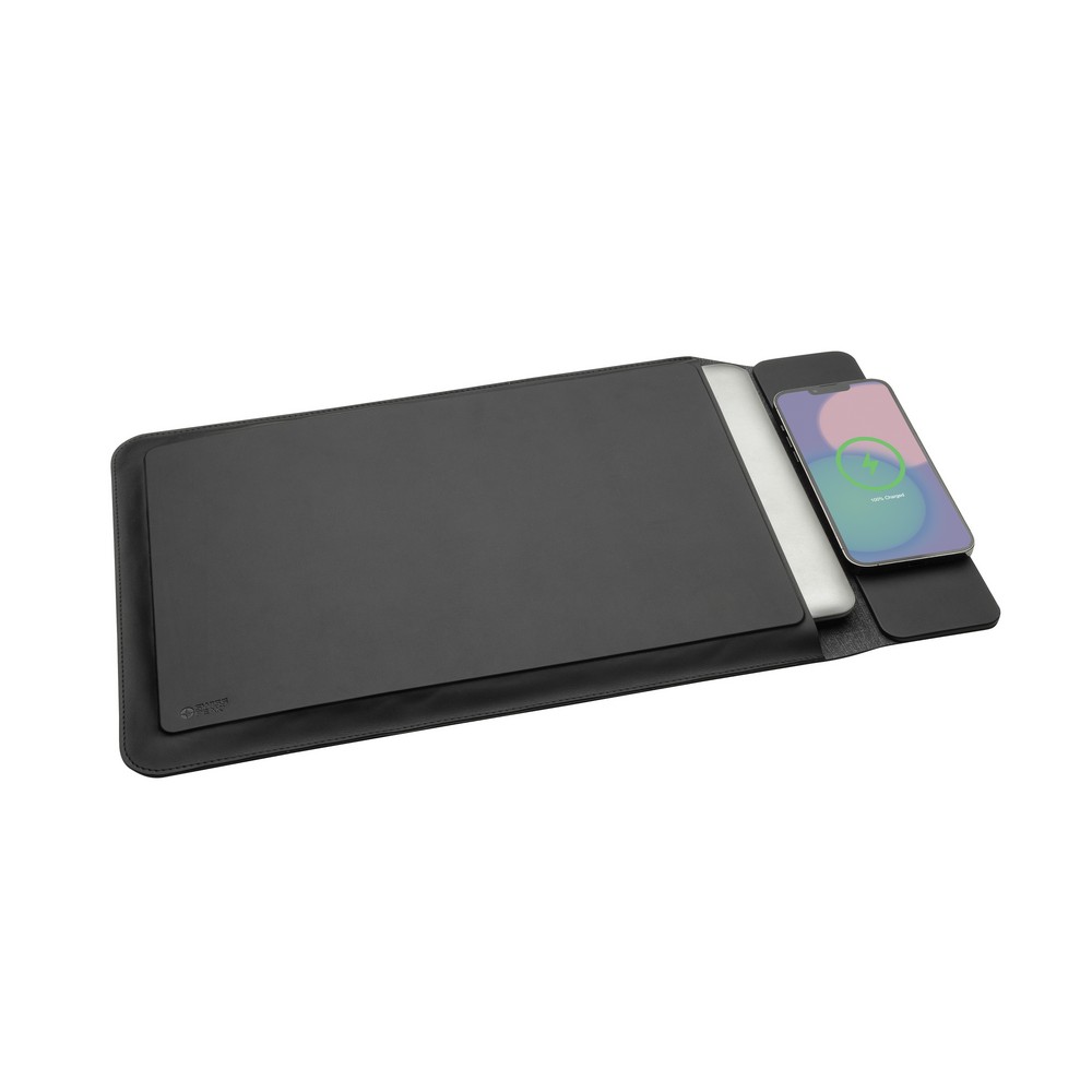Pokrowiec na laptopa 15,6", magnetyczna ładowarka bezprzewodowa 15W Swiss Peak Pokrowiec na laptopa do 15,6”, magnetyczna ładowarka bezprzewodowa 15W, wejście USB-C, wykonany z materiałów pochodzących z recyklingu