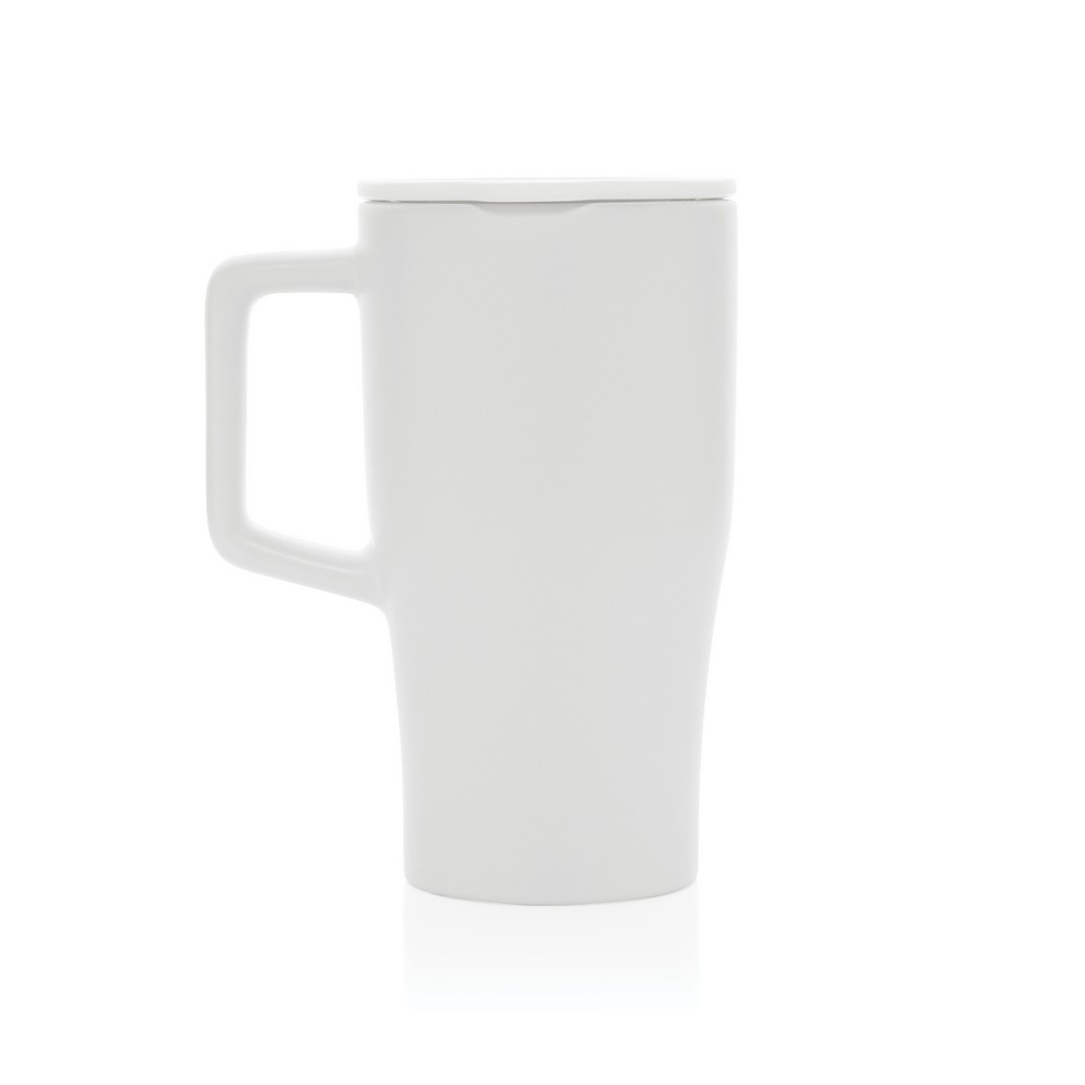 Ceramiczny kubek podrożny 490 ml Kubek podróżny 490 ml, wykonany z ceramiki, zamykane wieczko