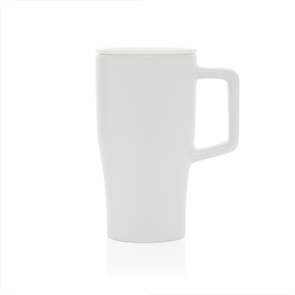 Ceramiczny kubek podrożny 490 ml Kubek podróżny 490 ml, wykonany z ceramiki, zamykane wieczko