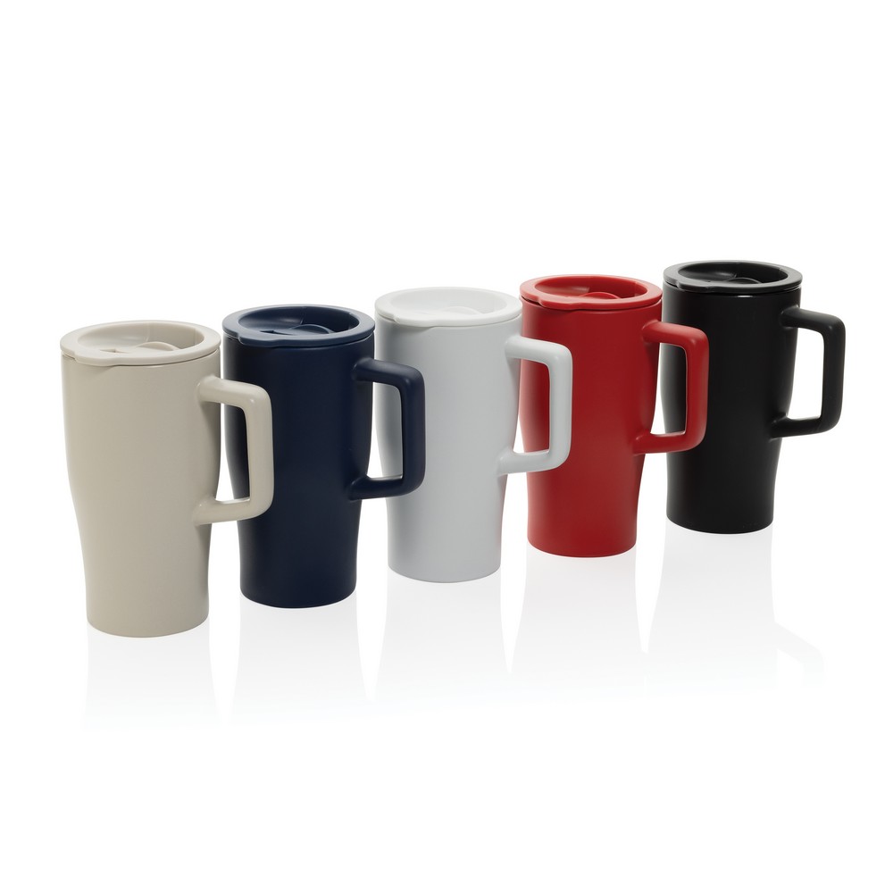 Ceramiczny kubek podrożny 490 ml Kubek podróżny 490 ml, wykonany z ceramiki, zamykane wieczko