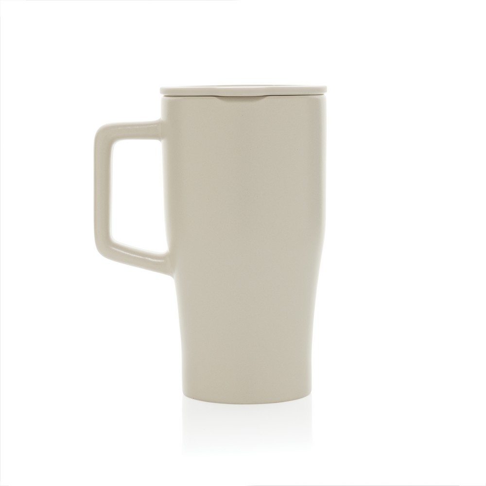 Ceramiczny kubek podrożny 490 ml Kubek podróżny 490 ml, wykonany z ceramiki, zamykane wieczko