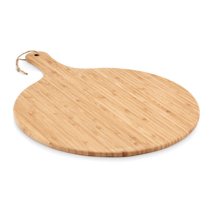 Deska do krojenia 31 cm Deska do krojenia z drewna bambusowego z wygodnym uchwytem do serwowania. Ze sznurkiem z juty. Ø31 cm. Bambus jest produktem naturalnym, dlatego mogą wystąpić nieznaczne różnice w kolorze, wzorze i rozmiarze.