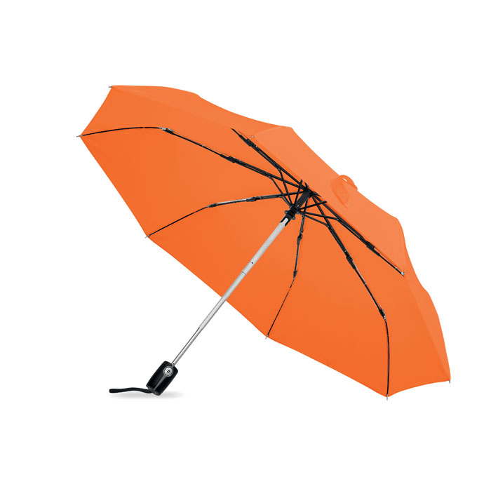 Parasol automatyczny lux na si Ekskluzywny 21 calowy automatyczny parasol wykonany z wysokogatunkowego materiału 190T. Trzon metalowy, czarne ożebrowanie 2 sekcyjne wykonane z włókna szklanego zakończenia chromowane. Czarna gumowana rączka z automatycznym zamknięciem.